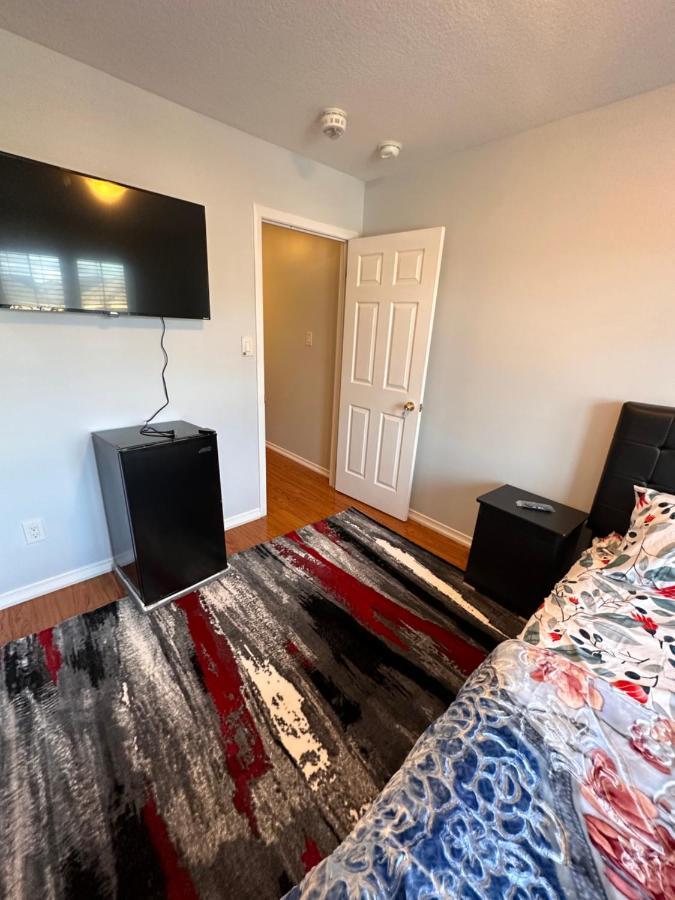 Cmoney Beautiful Home 2 Brampton Dış mekan fotoğraf