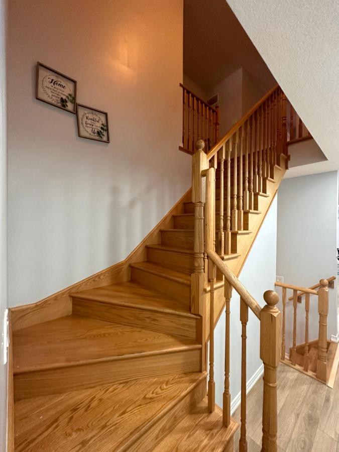 Cmoney Beautiful Home 2 Brampton Dış mekan fotoğraf